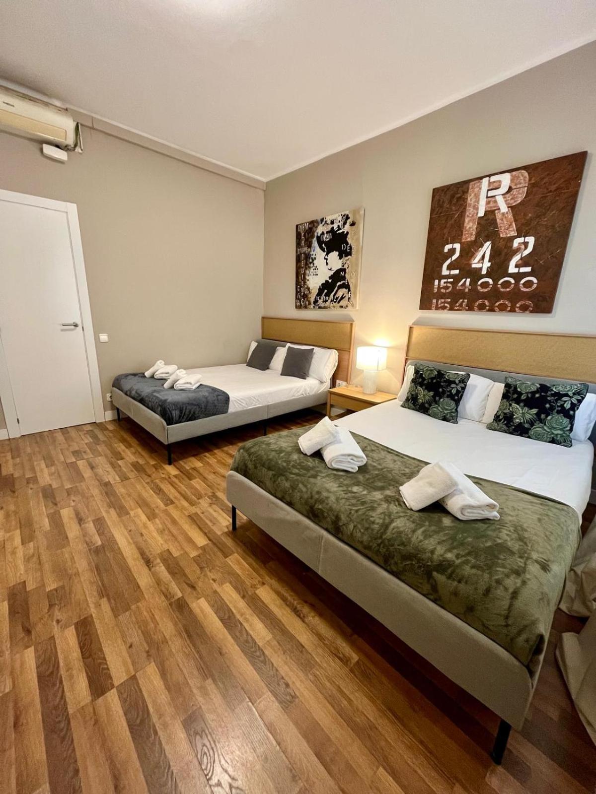 Sagrada Familia Secret Apartment バルセロナ エクステリア 写真